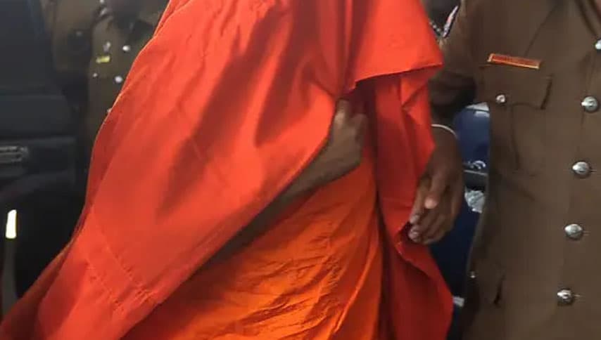 තංගල්ලේදී ප්රංශ තරුණියකට අතවර චෝදනා: හිමිනමක් ඇප මත මුදාහැරේ
