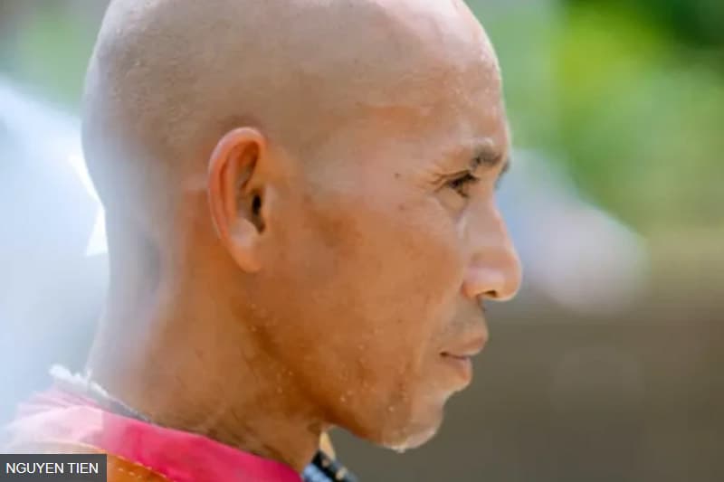 ශ්රී ලංකාවේ සංචාරය කරන වියට්නාමයේ සුප්රසිද්ධ තික් මින් තියු හිමි ට මල්වතු පාර්ශවය ප්රමුඛ භික්ෂුන්ගෙන් විරෝධයක්