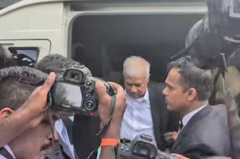 හිටපු ජනාධිපති රනිල් වික්රමසිංහ CID අත්අඩංගුවට