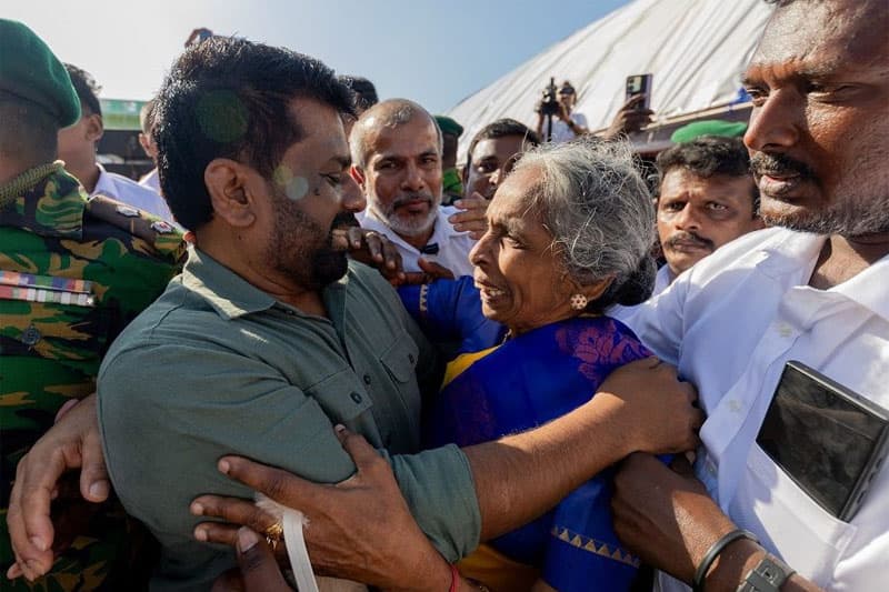 සම්මුති විසම්මුති : කොළඹ සටන සහ යාපනේ සටන | සුනන්ද දේශප්රිය