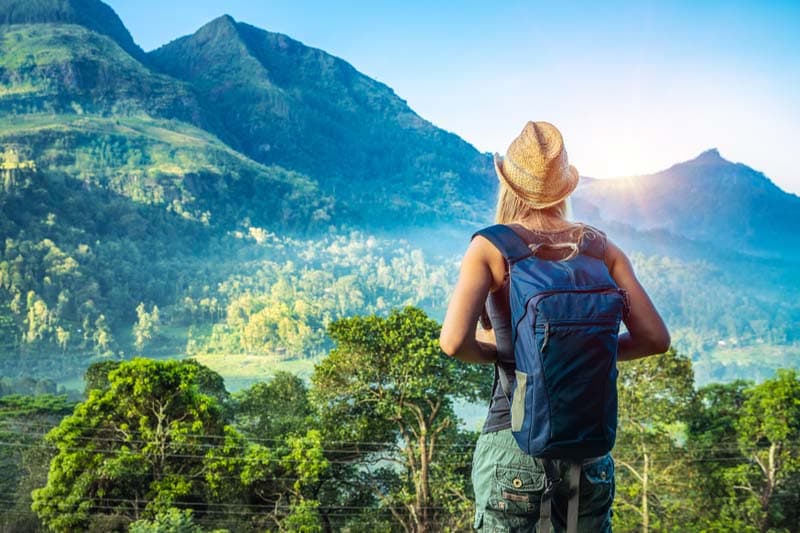 මිලියන තුනක සංචාරක ඉලක්කය සිහිනයක් ද? | සේන සූරියප්පෙරුම