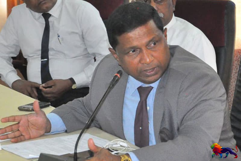 පවුලට අධ්යක්ෂකම් දුන්නේ විද්වත් කමිටුවෙන්ද? - මෛත්රී අසයි : නාලකගේ පිළිතුර මෙන්න
