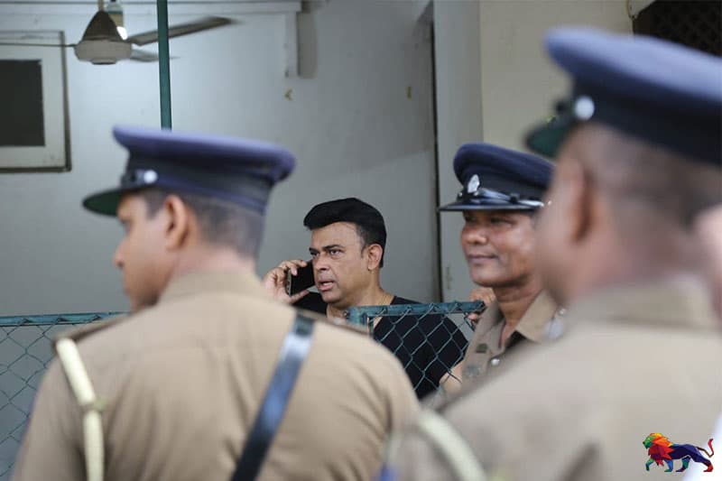 රන්ජන්ගේ නිවස වටලයි :අත්අඩංගුවට ගන්න ඉහල නියෝගයක් අපේක්ෂාවෙන්! (VIDEO)
