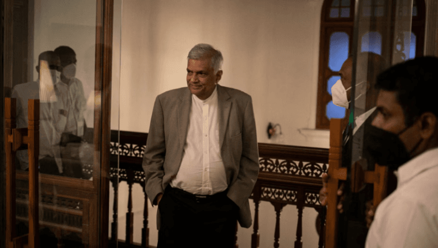 රනිල්ගේ අනතුරු ඇඟවීම: ආණ්ඩුව හිරවුණු තැන