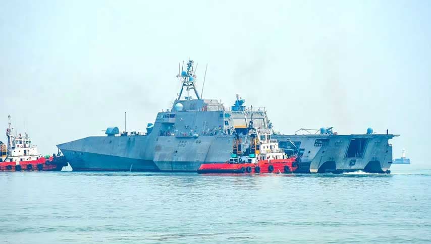 ඇමෙරිකානු යුද නැව් සහ බ්රික්ස් මැද කොළඹ සිරවීම