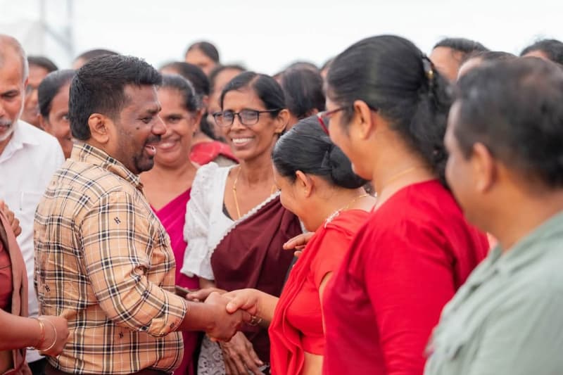 'මොන බාධා ආවත් අධ්යාපන ප්රතිසංස්කරණ ආපසු හරවන්නේ නෑ' – ජනපති