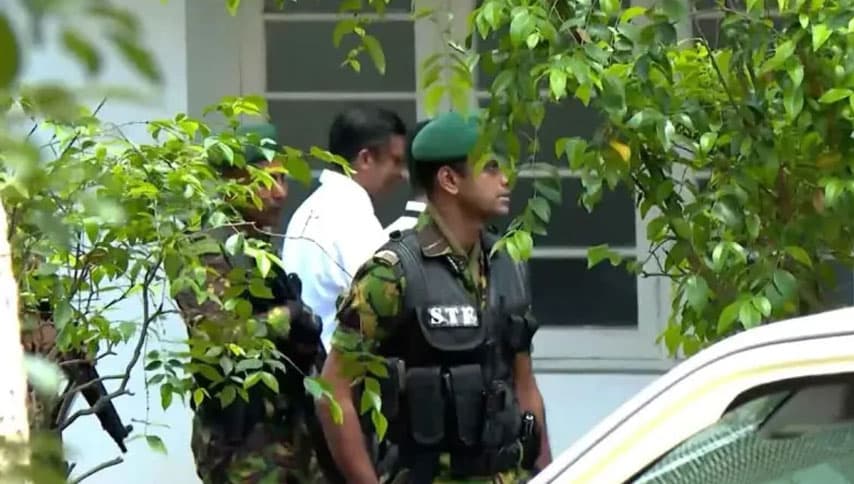 එක්නැළිගොඩ නඩුවේ සාක්ෂියට හිටපු බුද්ධි ප්රධානී සුරේෂ් සලේ අධිකරණයට