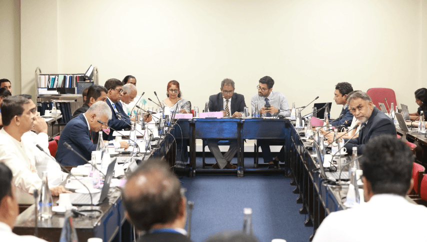 ප්රාග්ධන වියදම් මන්දගාමී වෙද්දී නව ප්රසම්පාදන නීතිය කරළියට